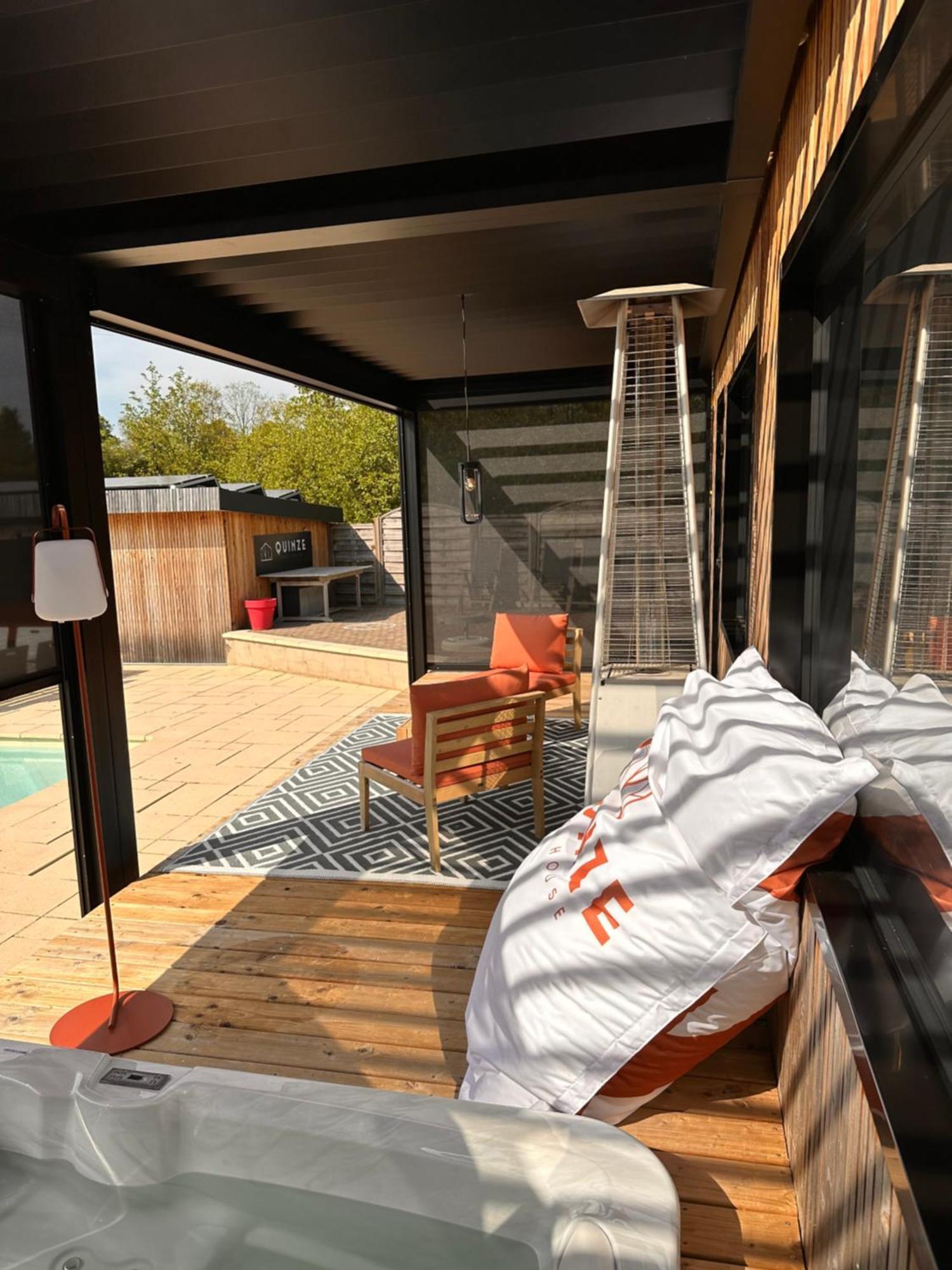 Quinze suites et wellness de luxe Ciney Exterior foto